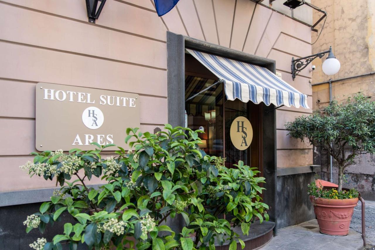 Hotel Suite Ares Неаполь Экстерьер фото
